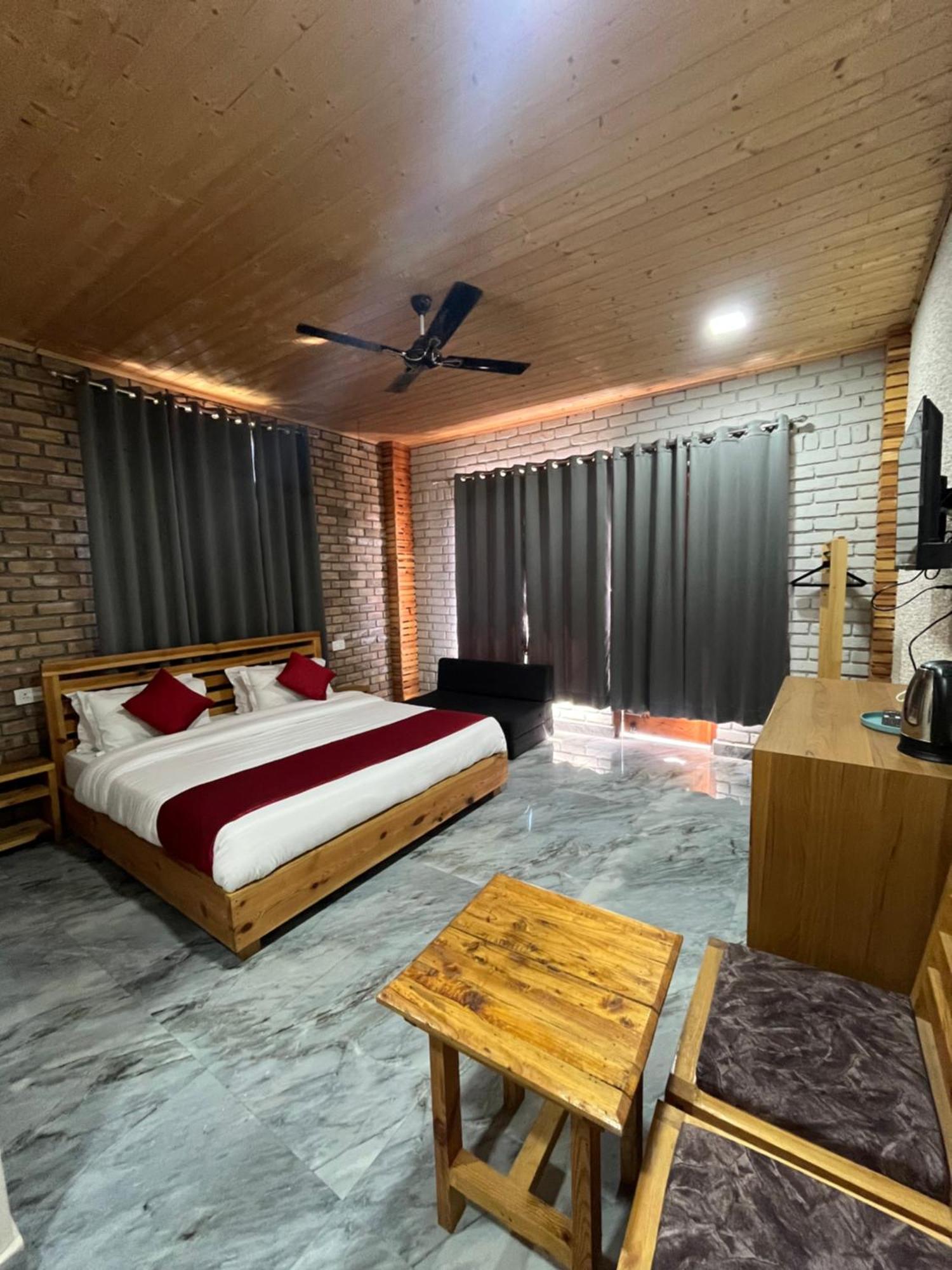 Hotel Paul Villa Бір Екстер'єр фото