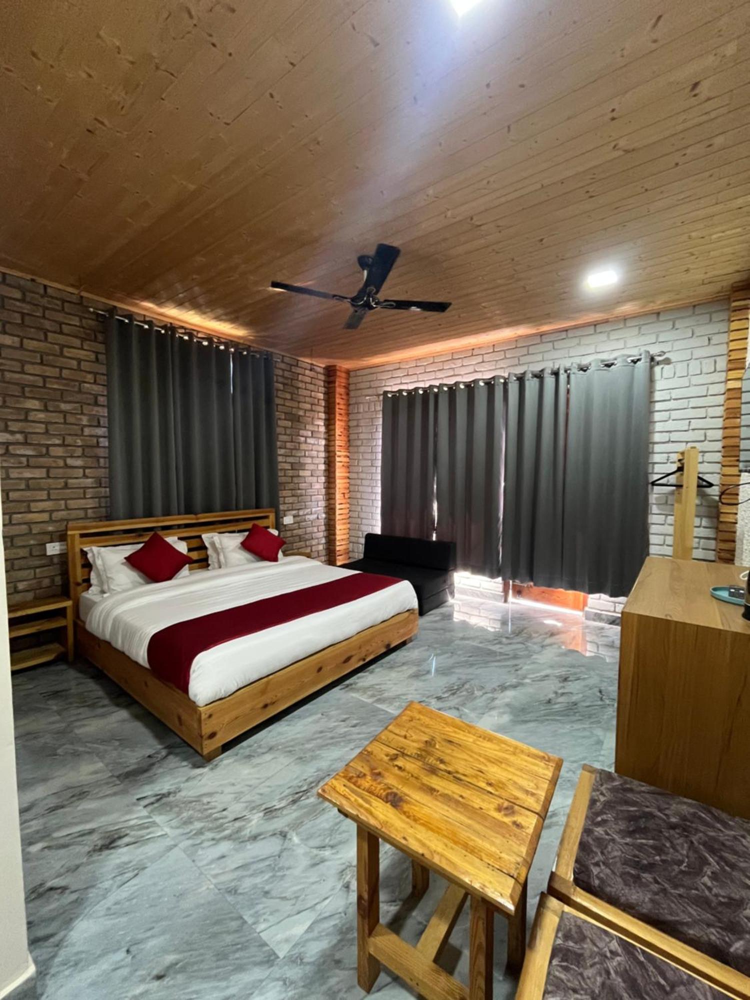 Hotel Paul Villa Бір Екстер'єр фото